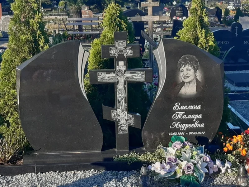 Akmens Kleisti - Мастерская по памятникам в Риге Мастерская Akmens Kleisti SIA в Риге — место, где создаются качественные гранитные памятники и надгробия.