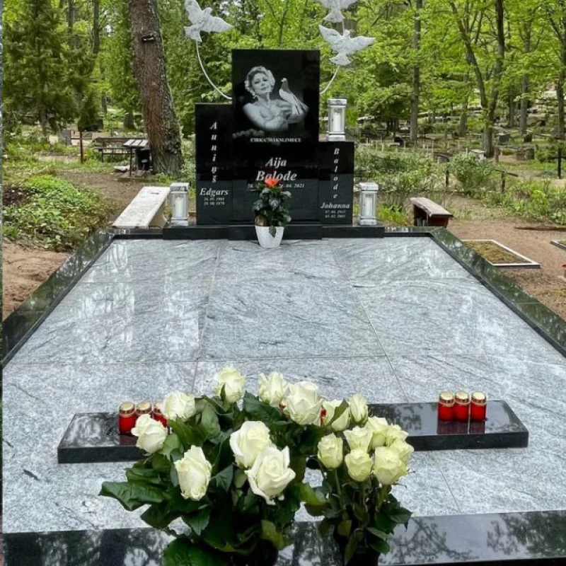 Мемориал цирковой артистке Айе Балоде