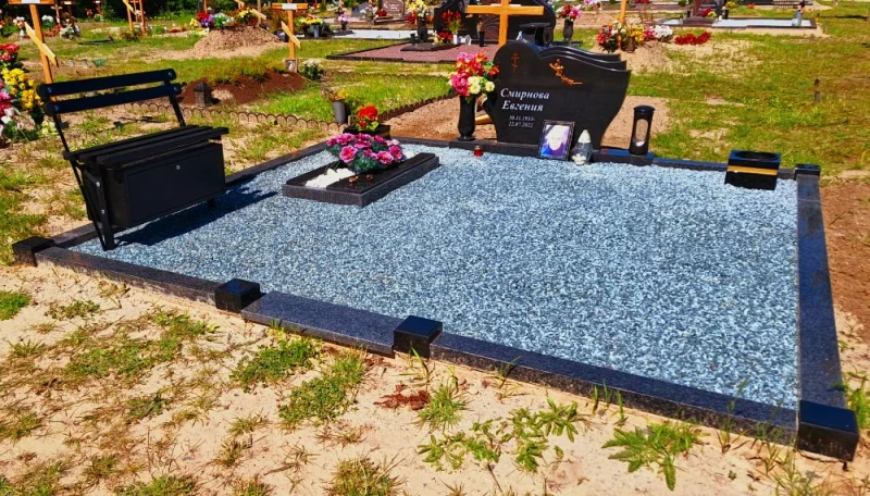 SKS Granit SIA SIA SKS GRANIT in Jelgava – Granite Headstones and Grave Site Landscaping