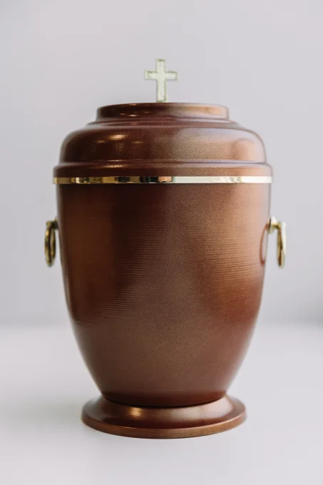 Cremation urns