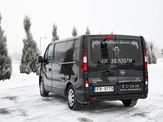 Diennakts apbedīšanas birojs