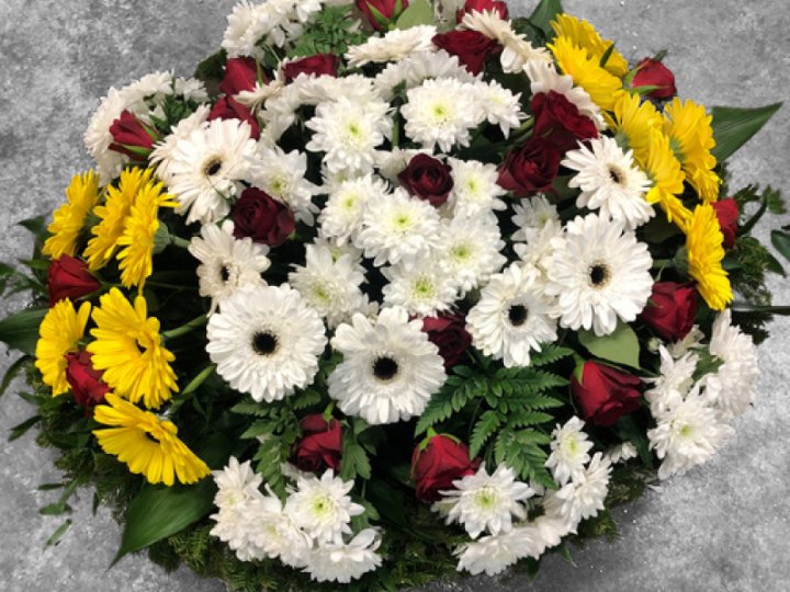 Bēru vainags no gerberām 80 cm Nr.161