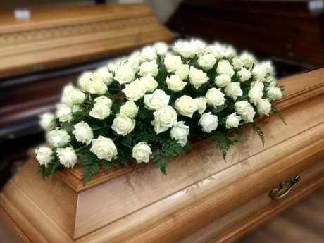 Ziedu kompozīcija zārka vākam Nr.92